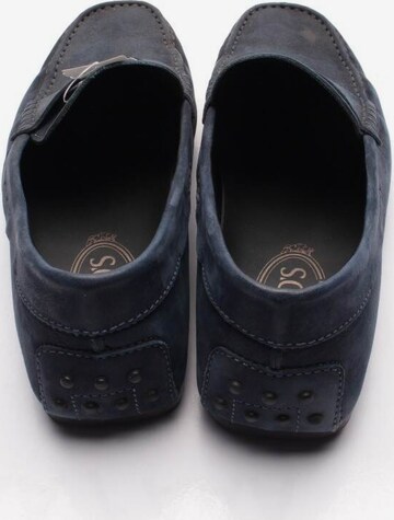 Tod's Flats & Loafers in 41 in Blue