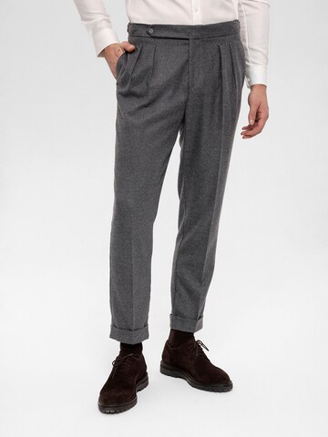 Regular Pantalon à pince Antioch en gris : devant
