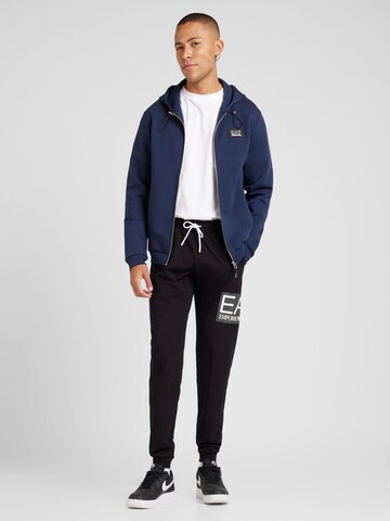 EA7 Emporio Armani Zúžený Kalhoty – černá