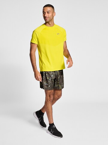 Newline Regular Sports trousers in Green