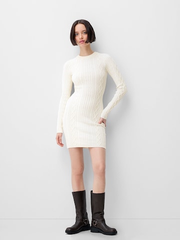 Bershka Kötött ruhák - bézs