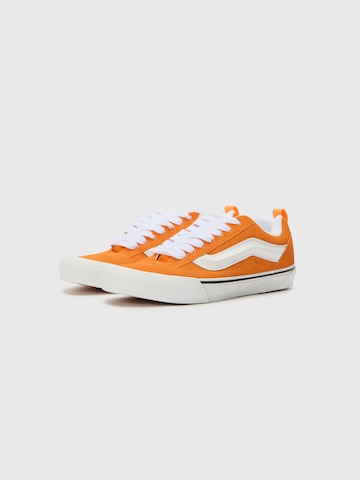 VANS Низкие кроссовки 'Knu Skool' в Оранжевый: спереди