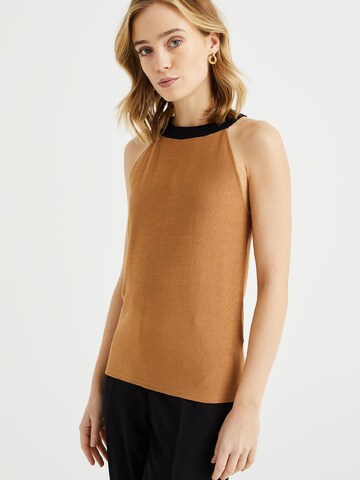 WE Fashion Knitted Top in Brown: front