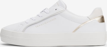 TOMMY HILFIGERNiske tenisice 'ESSENTIAL' - bijela boja: prednji dio