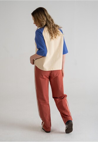 T-Shirt Prohibited en bleu