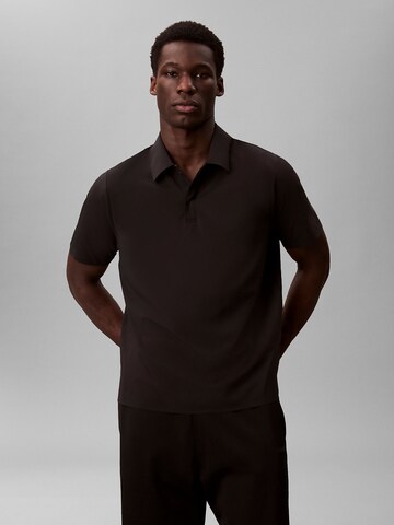 T-Shirt Calvin Klein Sport en marron : devant