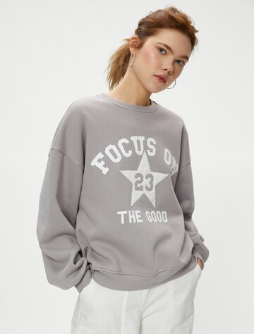 Koton Sweatshirt in Grey: front
