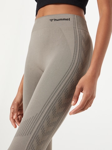 Hummel - Skinny Calças de desporto em cinzento