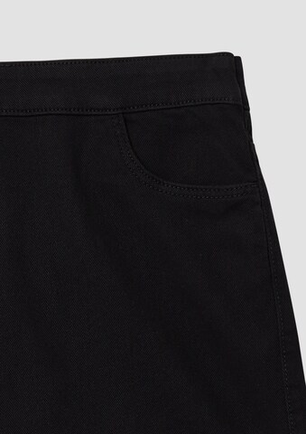 s.Oliver Skirt in Black