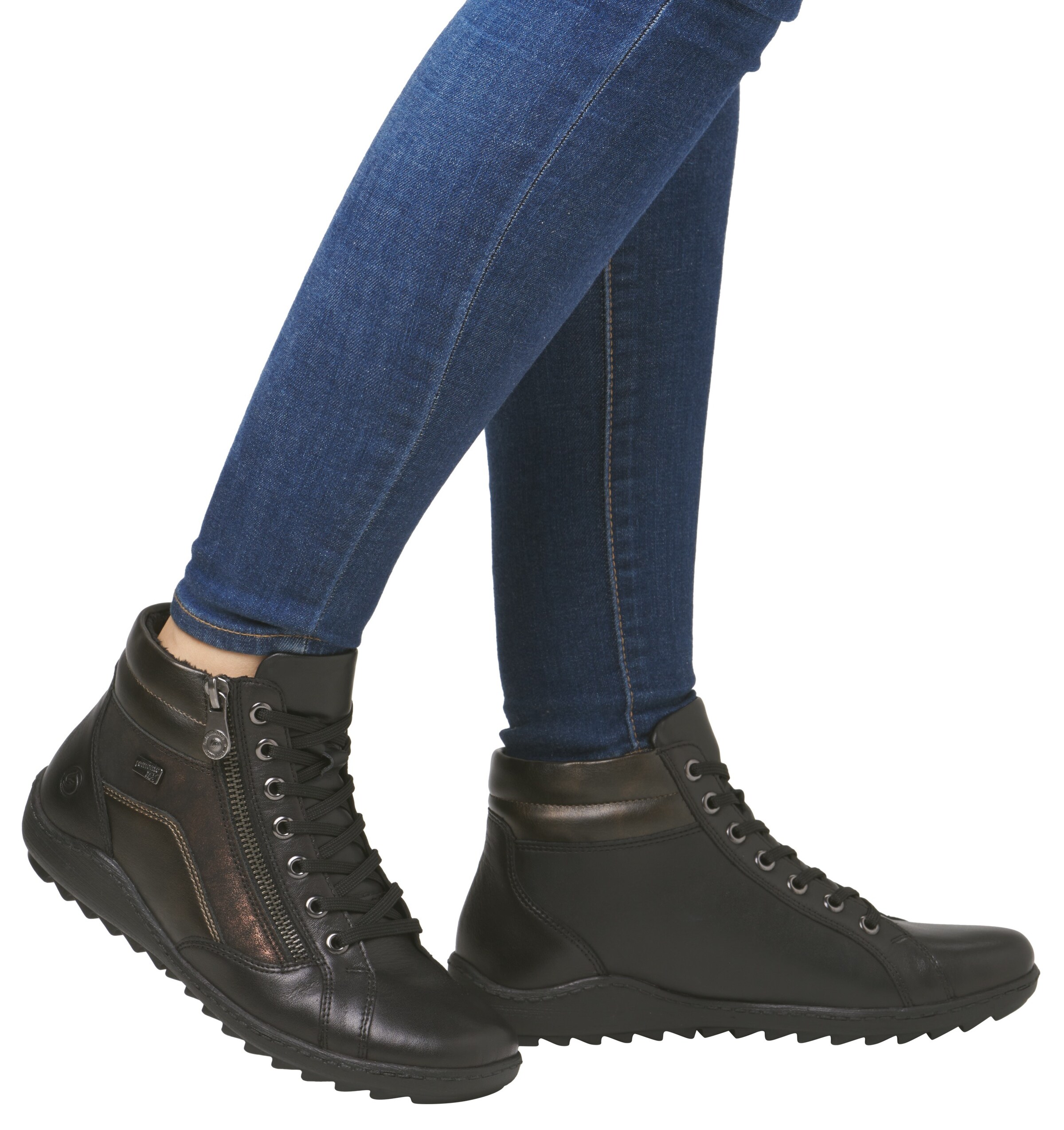 REMONTE Lace-Up Ankle Boots in Black: front