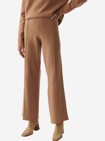 TATUUM Loose fit Pleat-front trousers 'Bomiro' in Brown: front