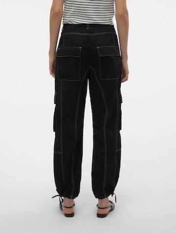 Regular Pantalon cargo '10309430' VERO MODA en noir