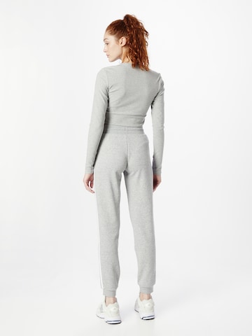 Tapered Pantaloni 'Adicolor Classics' di ADIDAS ORIGINALS in grigio