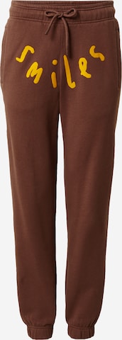 Smiles Pants 'Vince' in Brown: front