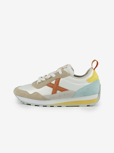 MUNICH Platform trainers 'UM' in White, Item view