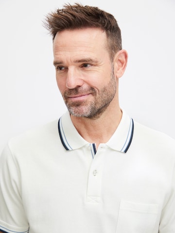 FQ1924 - Camisa em branco