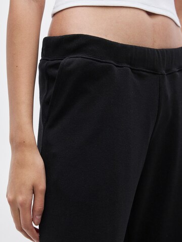 WEEKDAY Regular Broek in Zwart