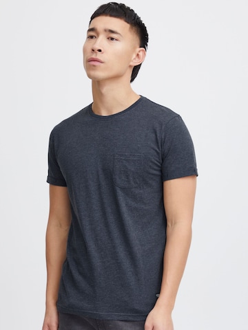 !Solid T-Shirt 'Bob' mit Brusttasche in Blau