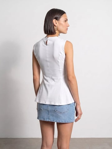 Haut Dilvin en blanc