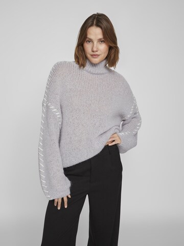 VILA Sweater in Grey: front