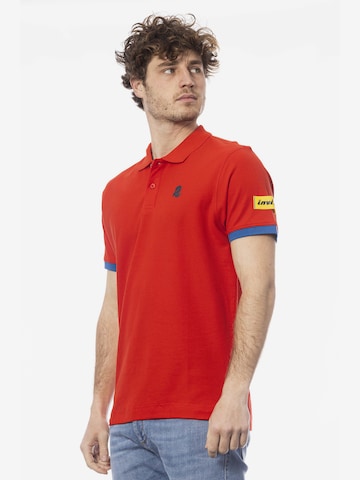T-Shirt Invicta en rouge : devant