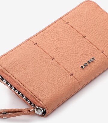 Suri Frey Wallet 'Dorothy' in Orange