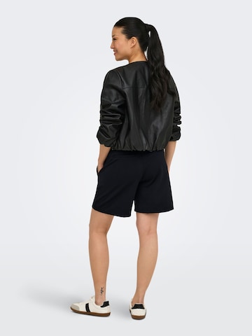 Only Maternity - regular Pantalón plisado 'OLMPoptrash' en negro
