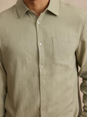 DAN FOX APPAREL Regular fit Button Up Shirt 'Taha' in Green