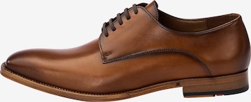 Chaussure à lacets 'SAVIN 110' LLOYD en marron : devant