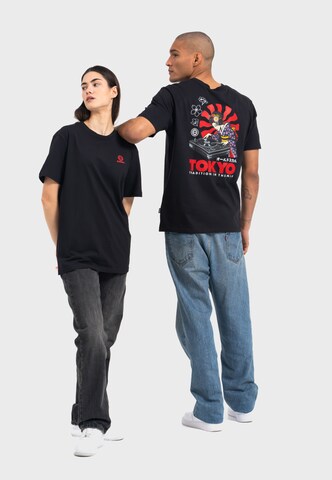 Oldskull T-Shirt 'Asian Neon Djane' in Schwarz