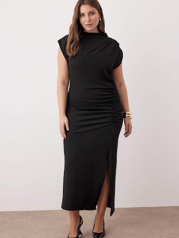 Robe Trendyol Curve en noir : devant