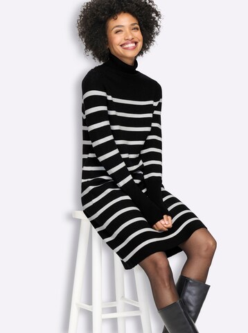 Rochie de la heine pe negru
