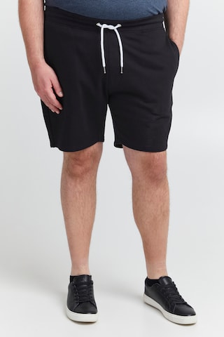 !Solid Regular Sweatshorts 'Tamp' in Schwarz: predná strana