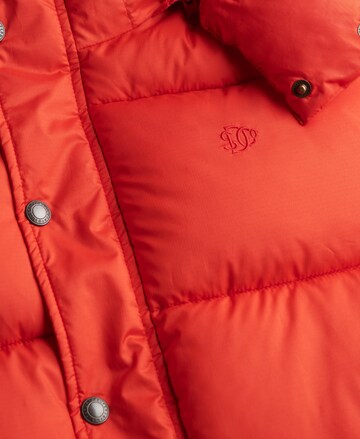 Superdry & Co Tussenjas 'Premium' in Rood