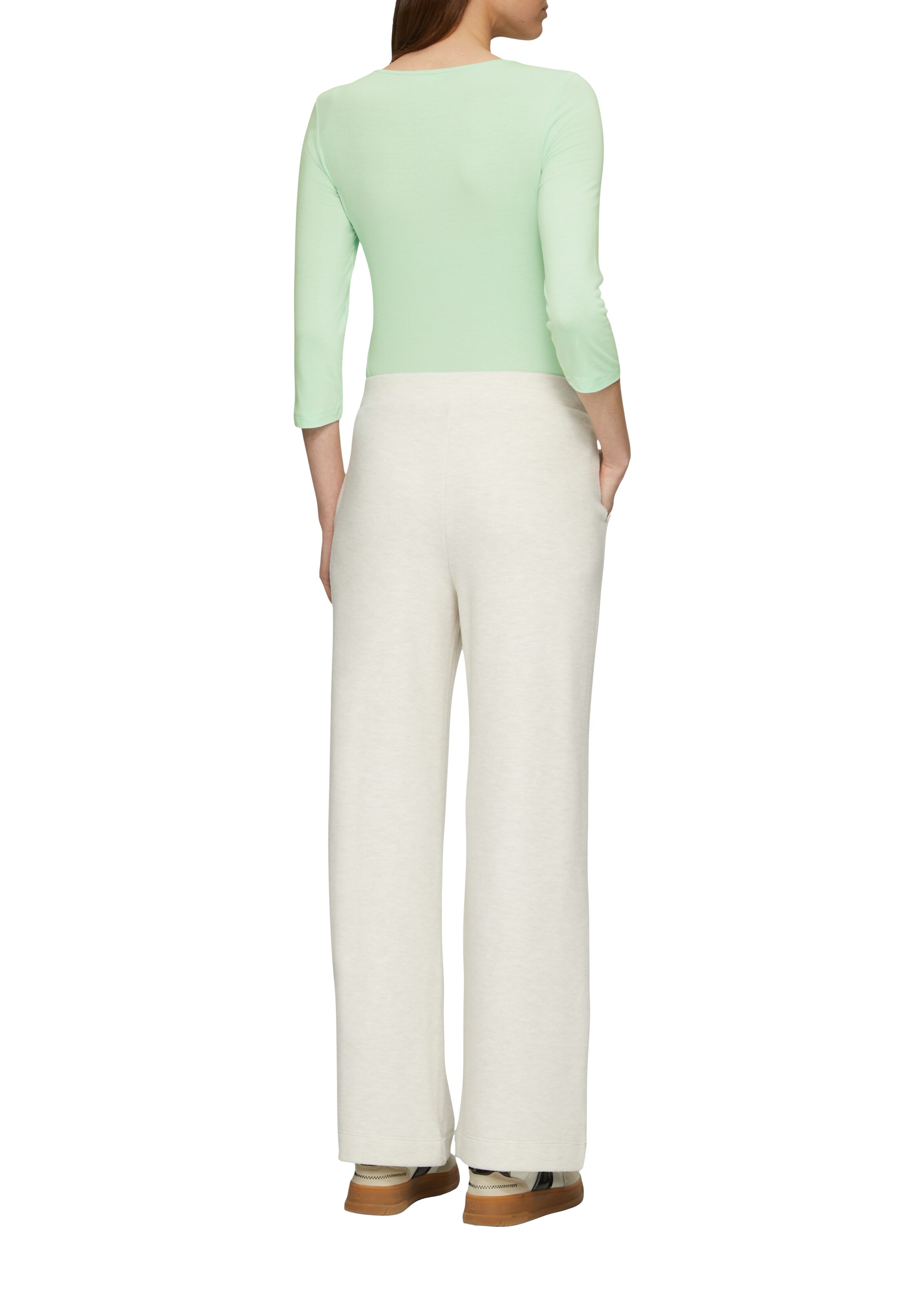 s.Oliver Särk, värv roheline