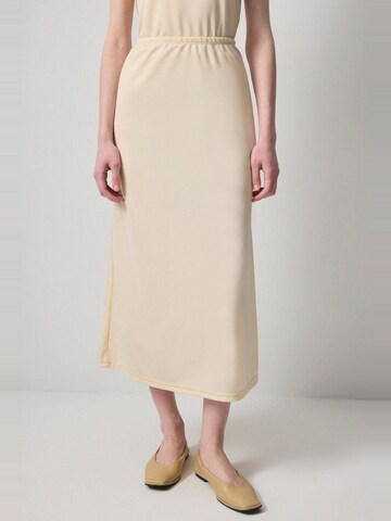 Touche Prive Skirt in Beige
