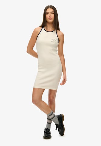 Robe 'Essentials' Superdry en blanc