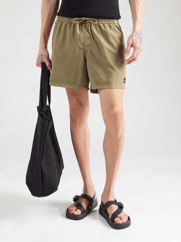 Shorts de bain 'EVERYDAY' QUIKSILVER en vert : devant