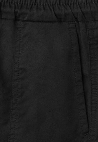 STREET ONE Slim fit Pants in Black