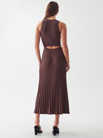Willa Stickad klänning 'LYRIC' i brun: baksida