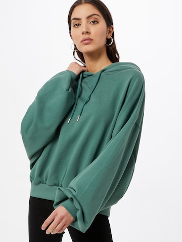 Urban Classics Sweatshirt i grön: framsida