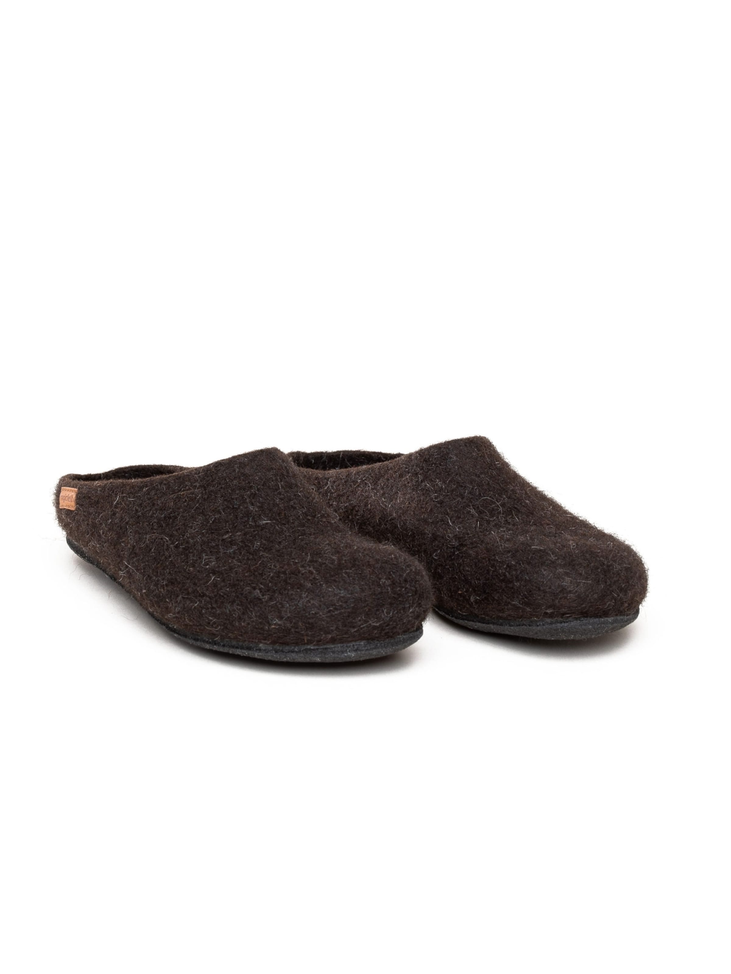 MagicFelt Slippers 'Filzpantoffel AT 719' in Brown