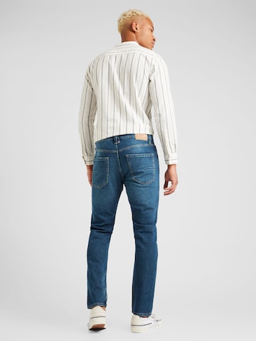 s.Oliver Regular Jeans in Blau
