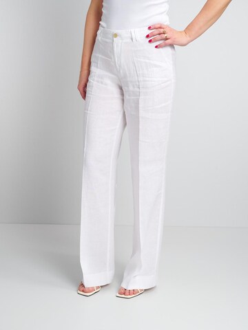 Wide leg Pantaloni per costume tradizionale 'Martha 7692' di W. Wegener in bianco: frontale