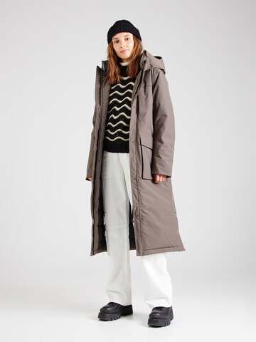 Manteau fonctionnel 'LEYA' Didriksons en marron