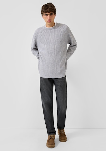 Pull-over QS en gris : devant
