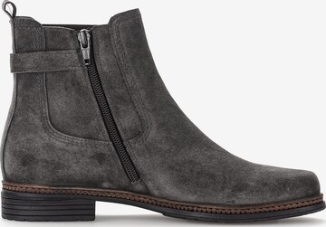 GABOR Chelsea Boots in Grau