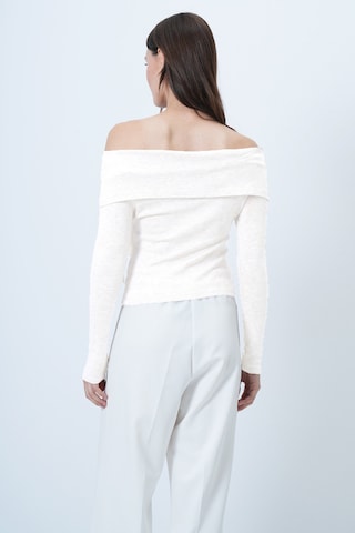 Trend Alaçatı Stili Shirt in Beige