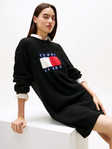 Rochie tricotat de la Tommy Jeans pe negru: față