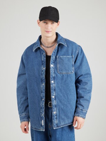 Calvin Klein Jeans Prehodna jakna | modra barva: sprednja stran